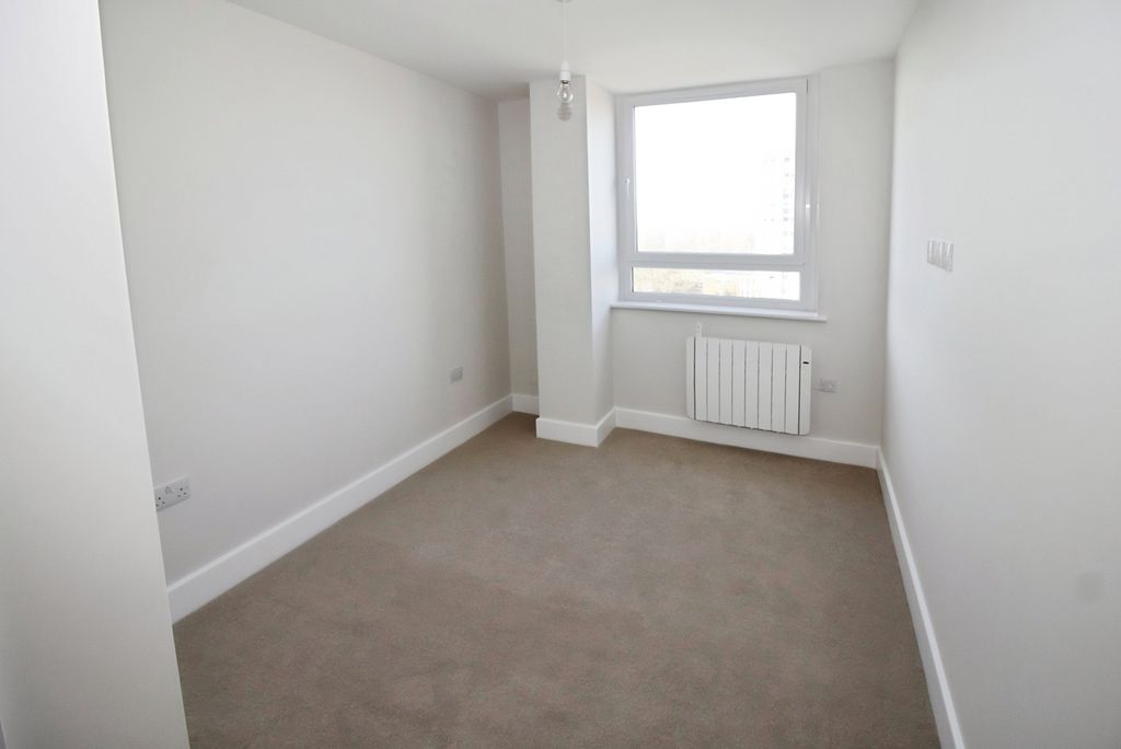 Property photo 2 of 7 Pbox-Img.Jpg