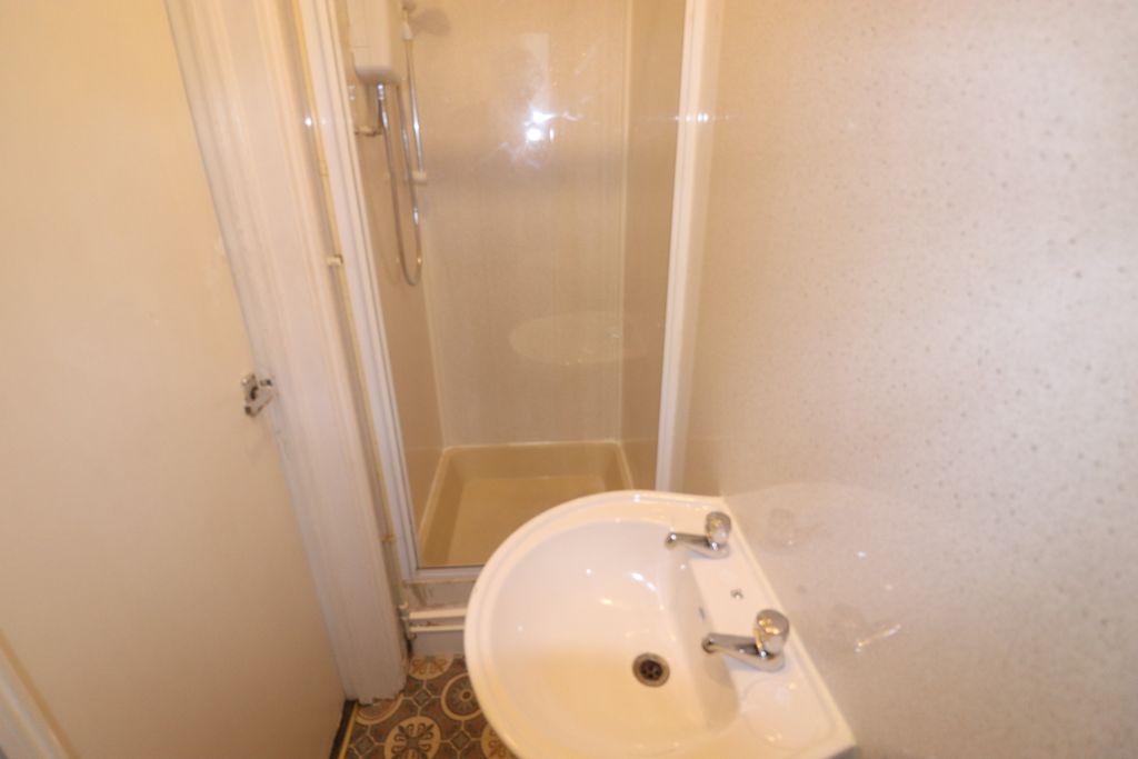 Property photo 3 of 5 Bathroom