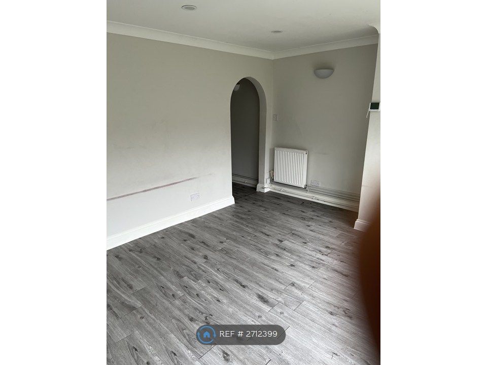 Property photo 2 of 12 Living Room