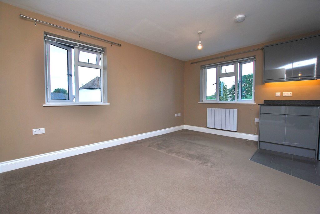 Property photo 3 of 6 Picture No. 04