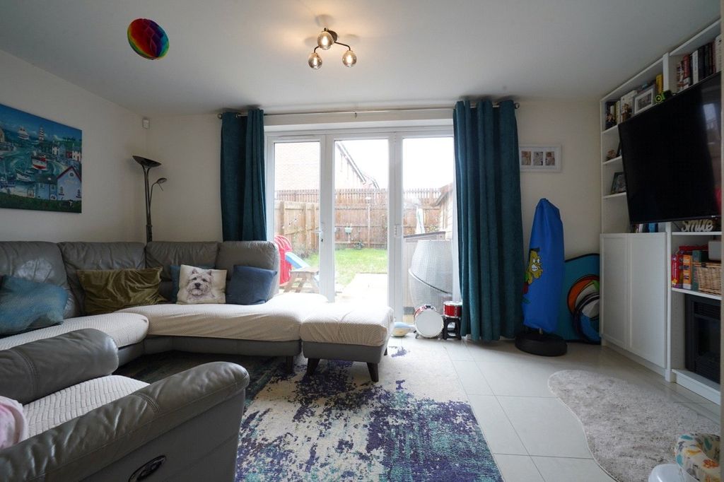 Property photo 2 of 21 Picture No. 38