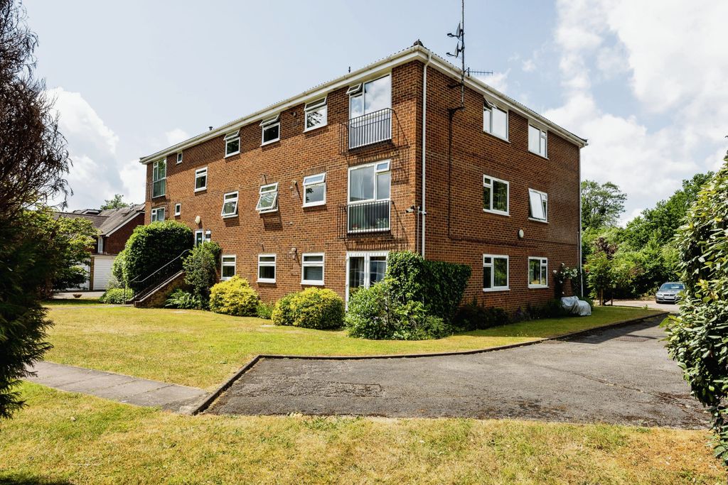 Property photo 1 of 15 Photography