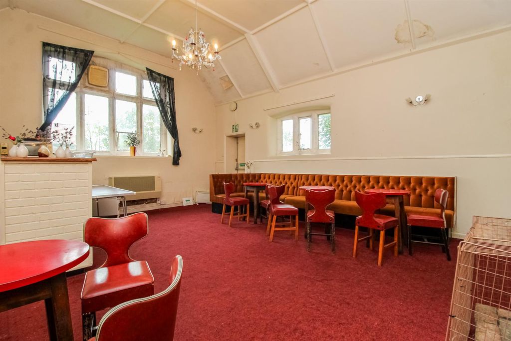 Property photo 2 of 12 Bar
