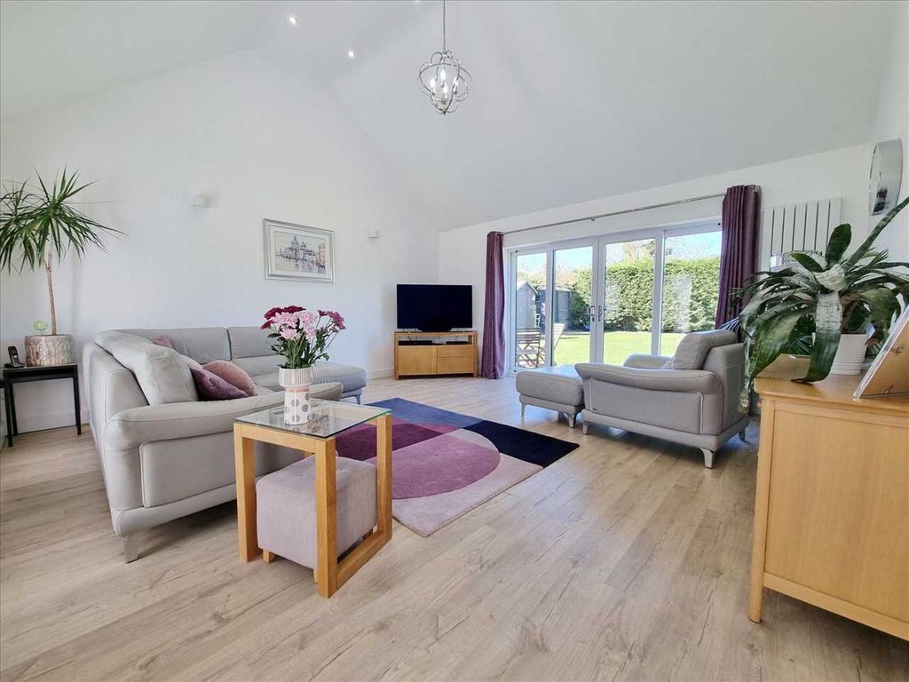 Property photo 2 of 22 Living Room: