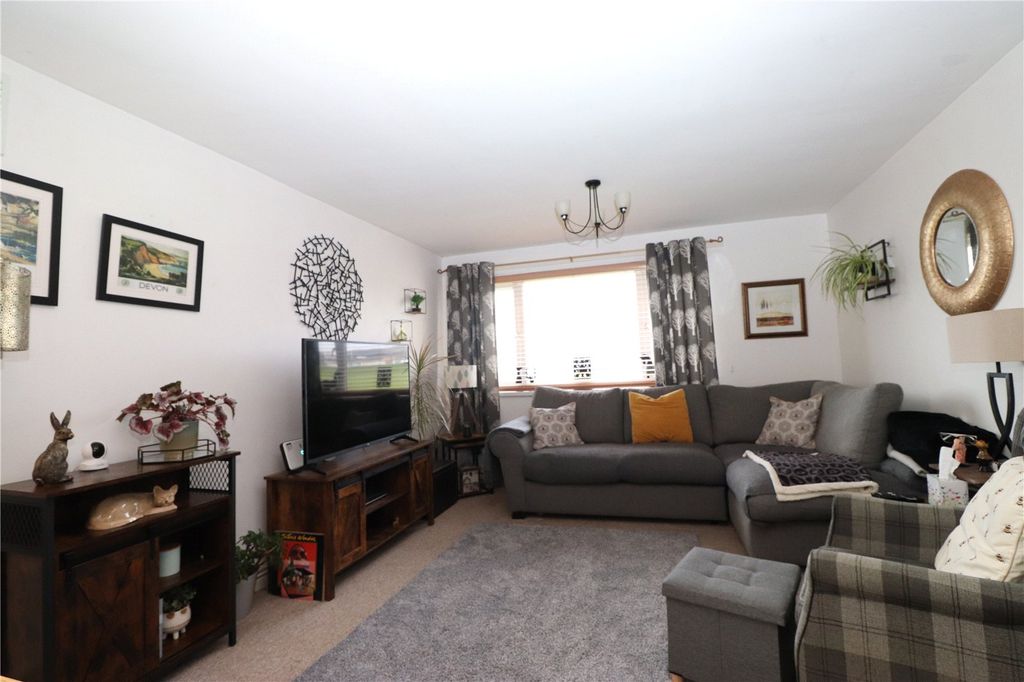 Property photo 3 of 9 Picture No. 07