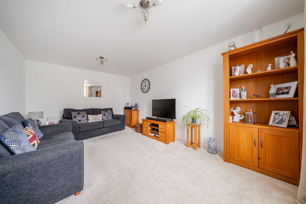 Property photo 3 of 17 1348626-9-68B6E11F73Dac