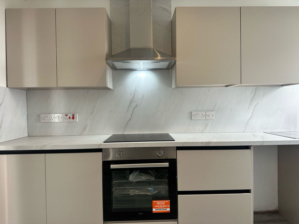 Property photo 3 of 10 4