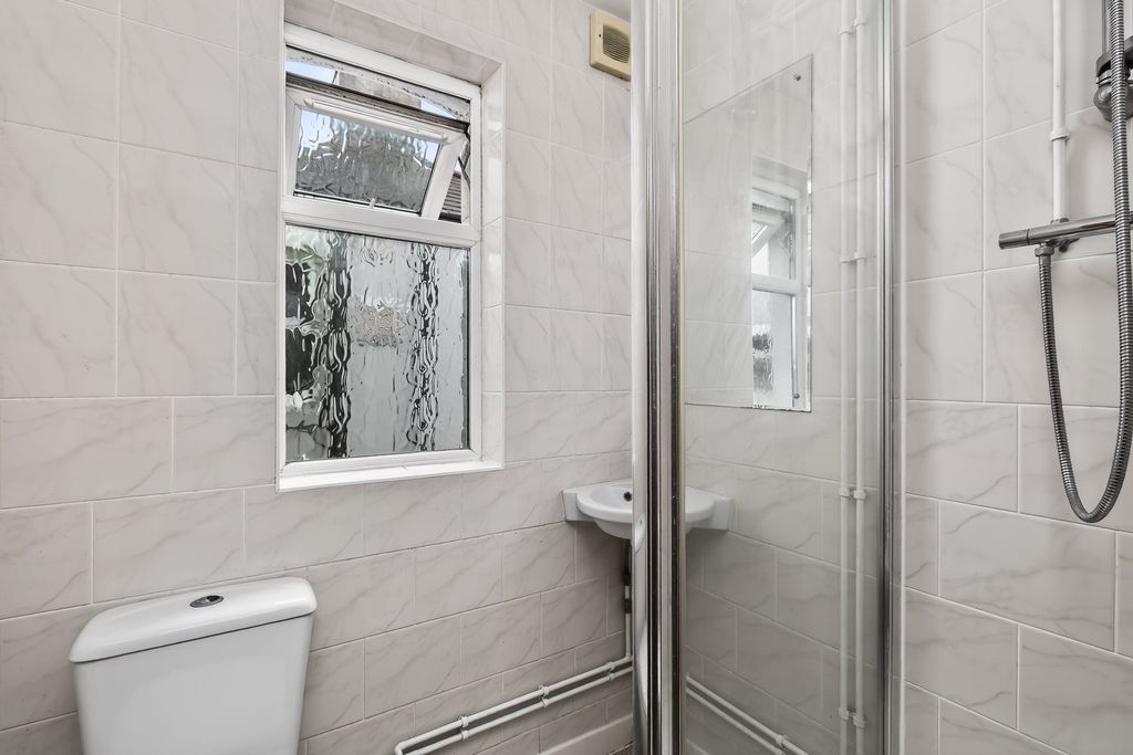 Property photo 2 of 5 0009