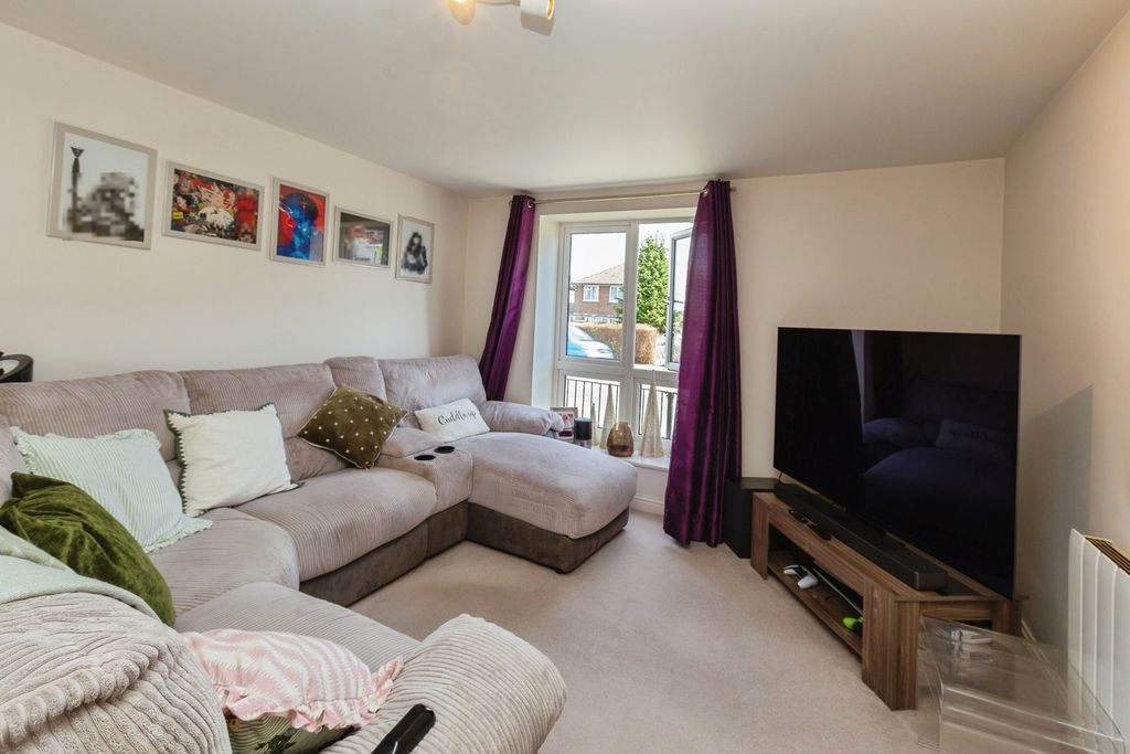 Property photo 3 of 12 Pbox-Img.Jpg