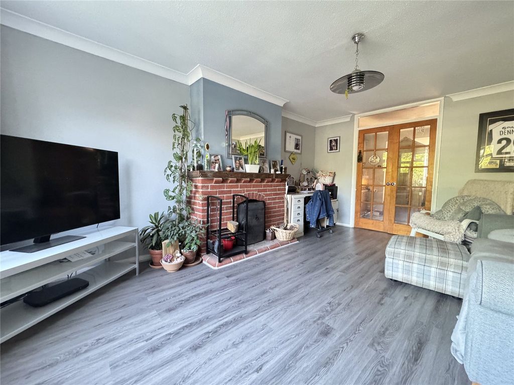 Property photo 2 of 12 Picture No. 07