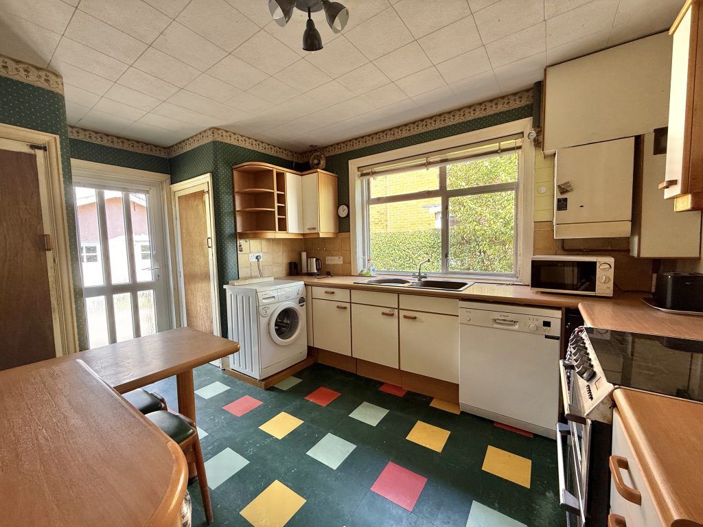 Property photo 2 of 20