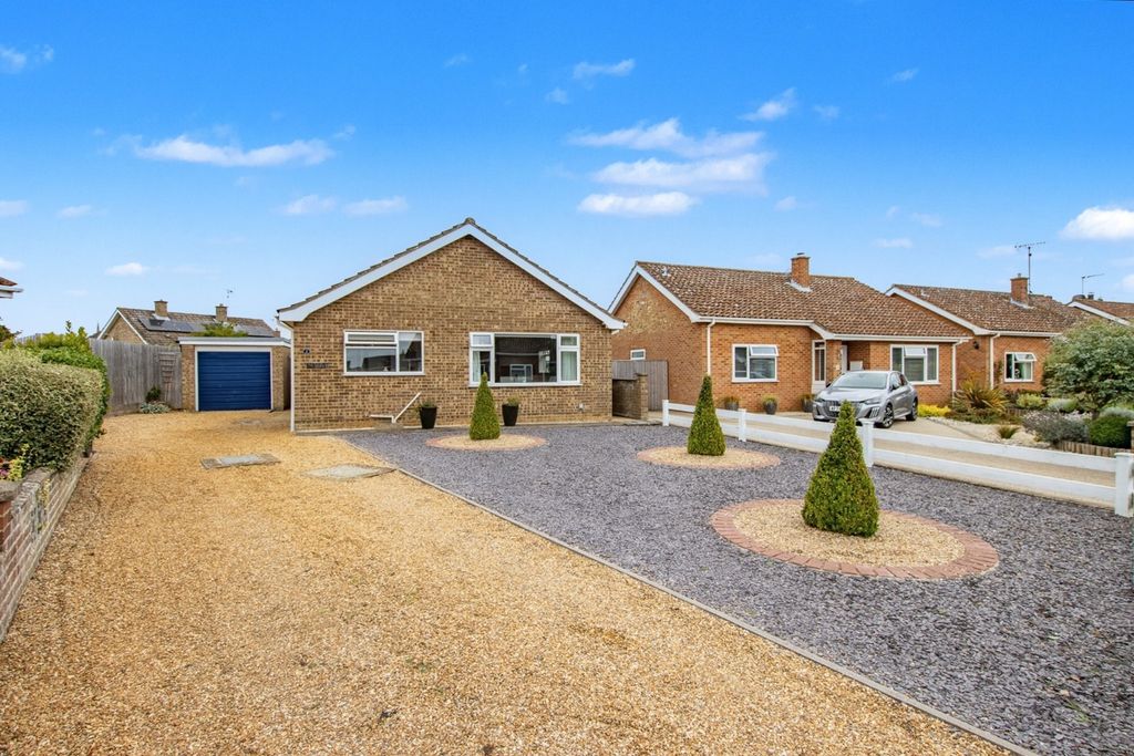 Property photo 1 of 21 4135971