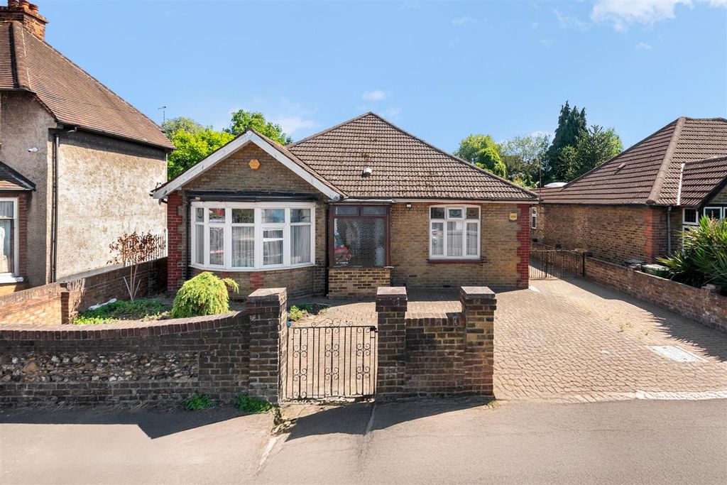 Property photo 1 of 12