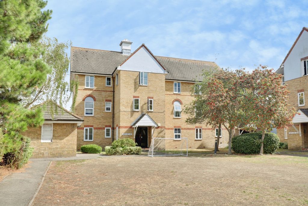 Property photo 1 of 18