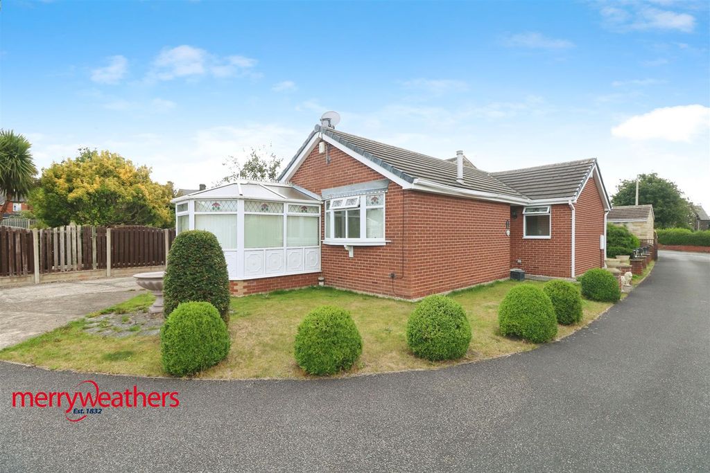 Property photo 1 of 15 External