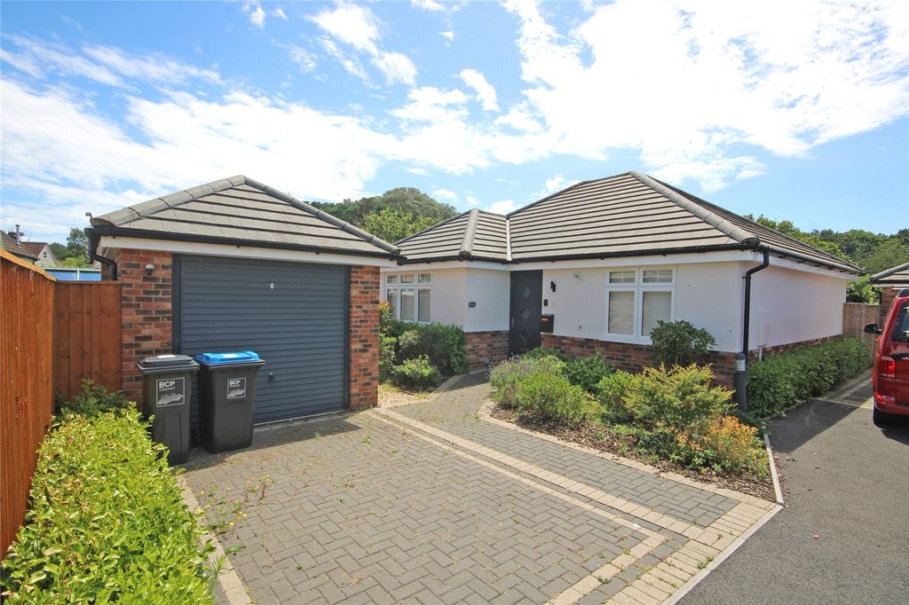 Property photo 1 of 13 Picture No. 25