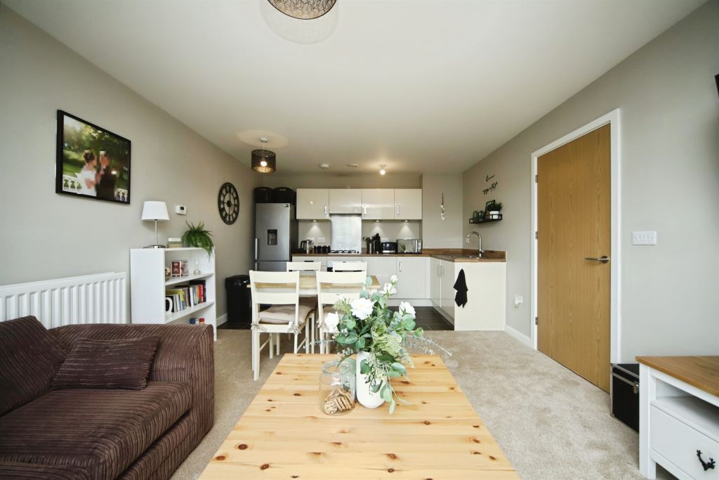 Property photo 2 of 12