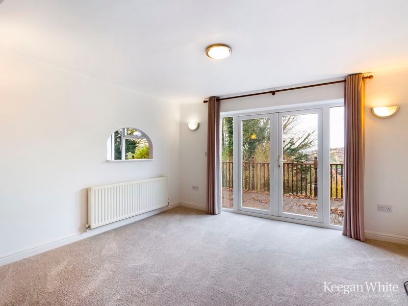 Property photo 3 of 14 Photo 9