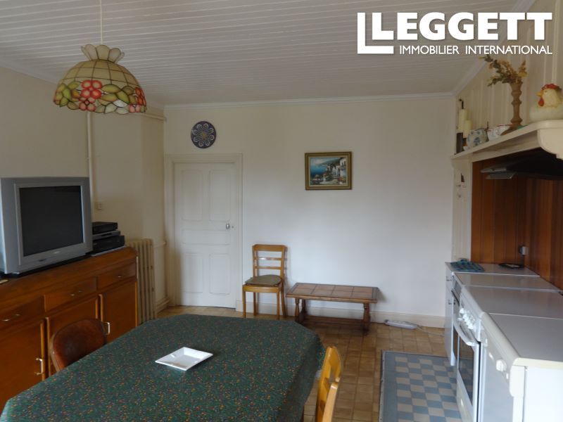 Property photo 3 of 10