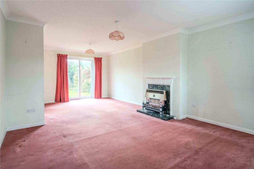 Property photo 2 of 13 Sitting Room