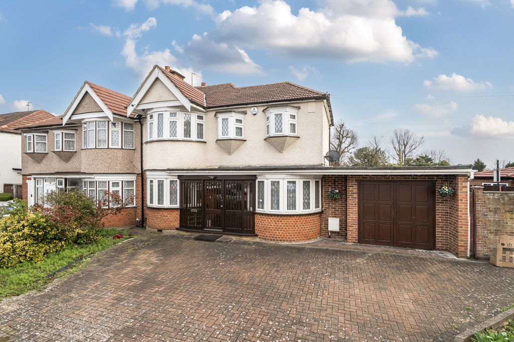 Property photo 1 of 21 1423663-22-69B424...