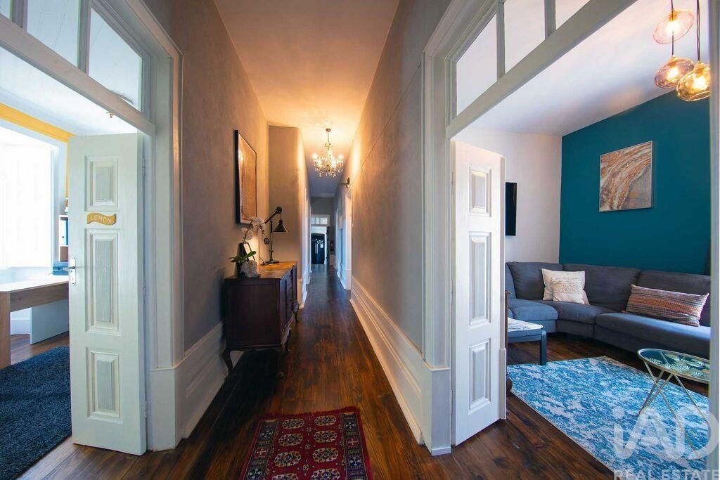 Property photo 3 of 40