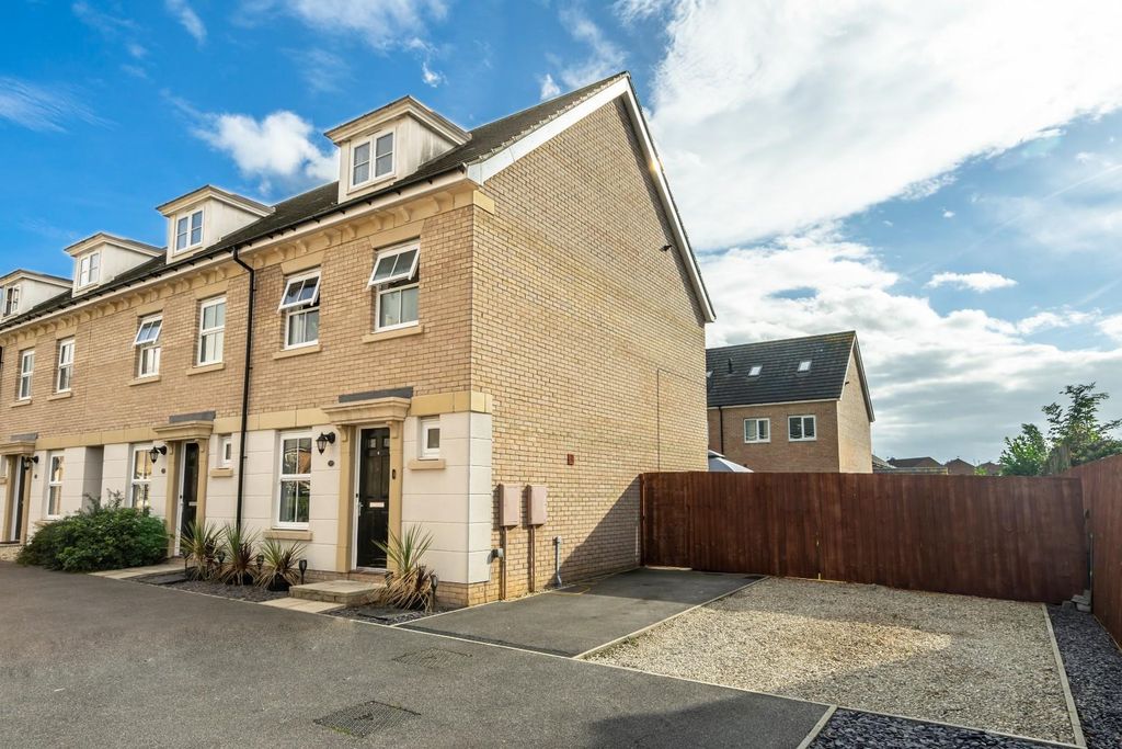 Property photo 1 of 16 B-8Hpasdleu7Calive_bDw.Jpg