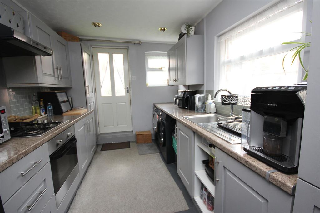 Property photo 2 of 13 Kitchen 2.Jpg