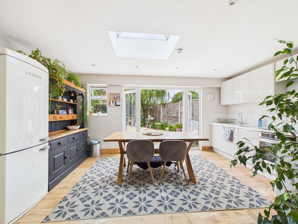 Property photo 1 of 24