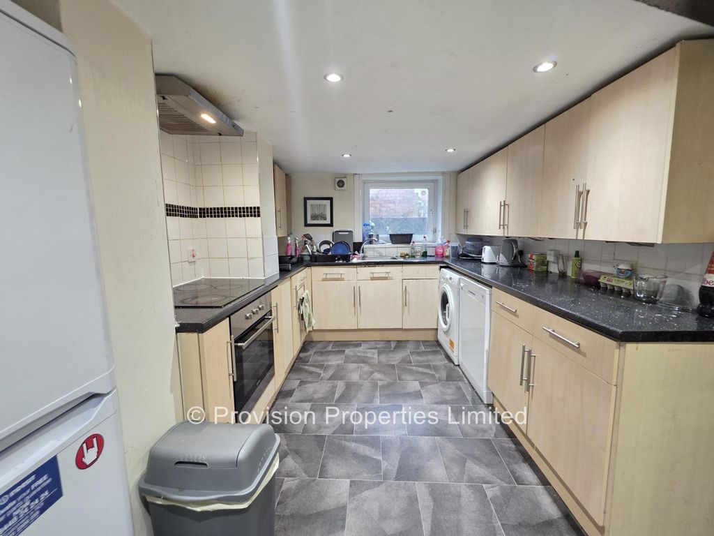 Property photo 2 of 6 Photo