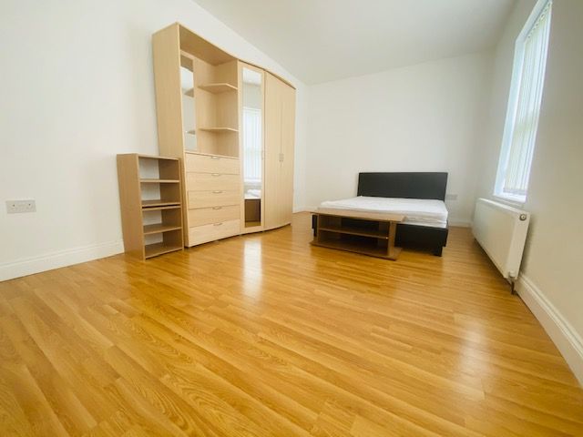 Property photo 1 of 4