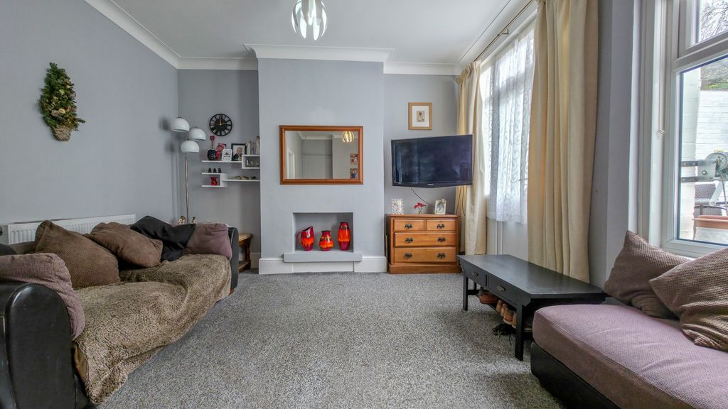 Property photo 3 of 28 20260401_121327