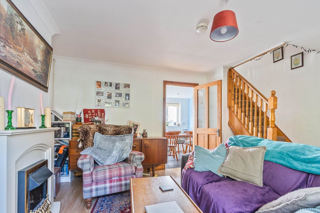Property photo 3 of 18