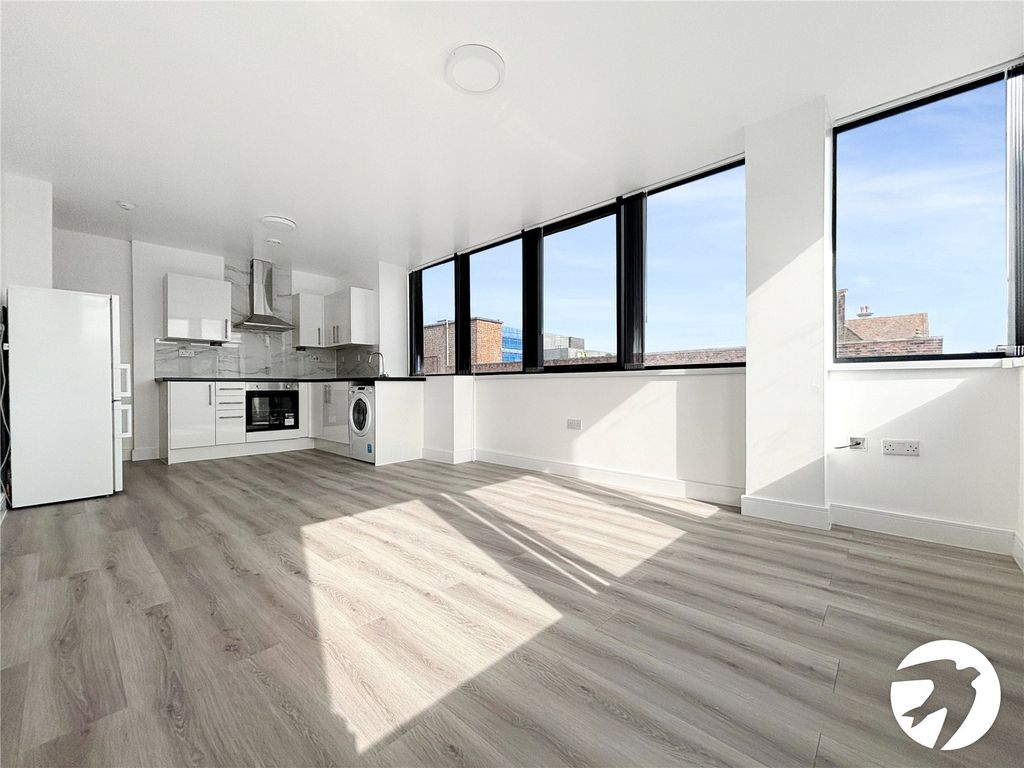 Property photo 2 of 10 Picture No. 05