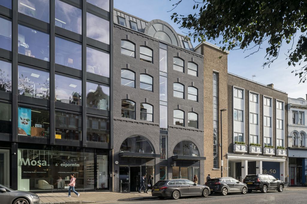 Property photo 2 of 7 Building Exterior