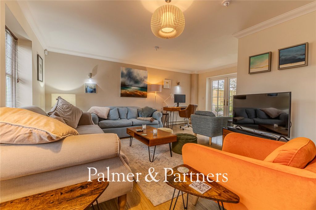 Property photo 3 of 31 Picture No. 05