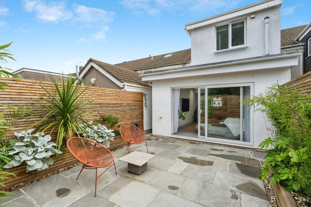 Property photo 1 of 17 Photo