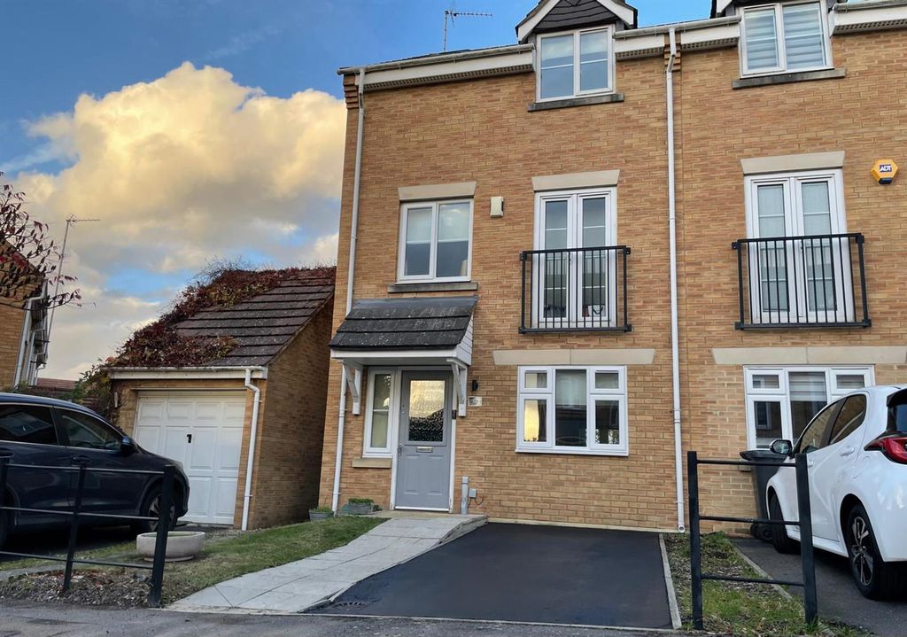 Property photo 1 of 18 Auden Drive