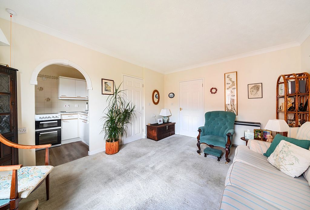 Property photo 3 of 10 1368812-4-68F7937...