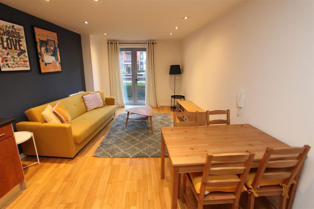 Property photo 1 of 9 Lr1.Jpg