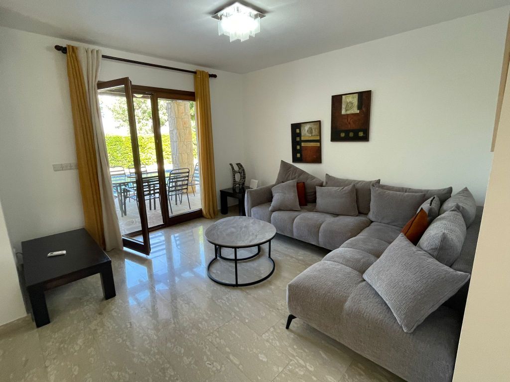 Property photo 3 of 18