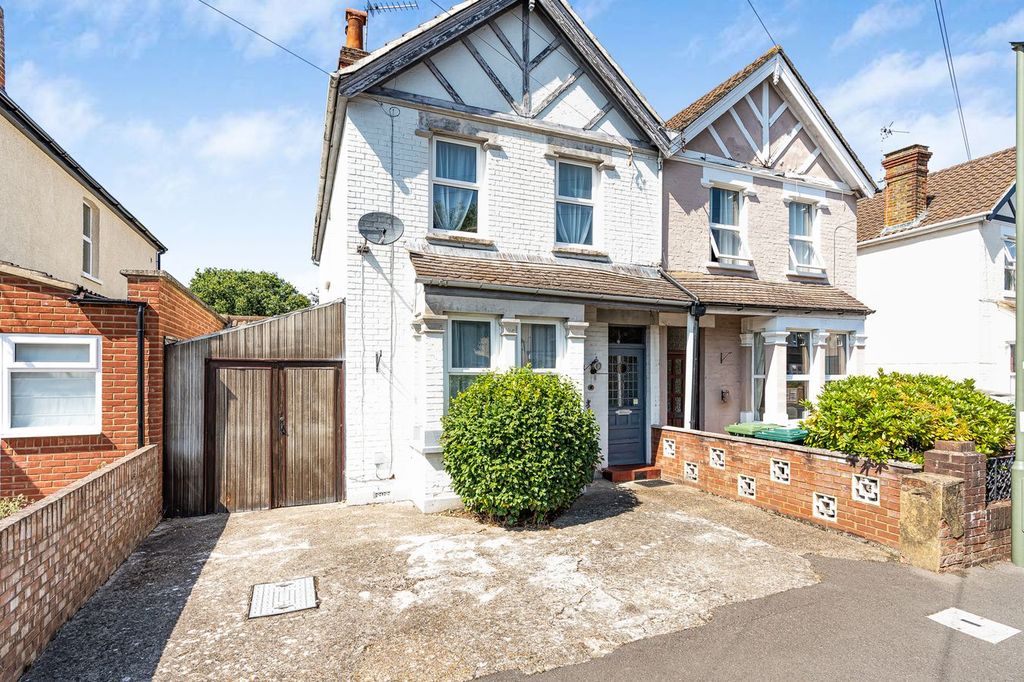 Property photo 1 of 12