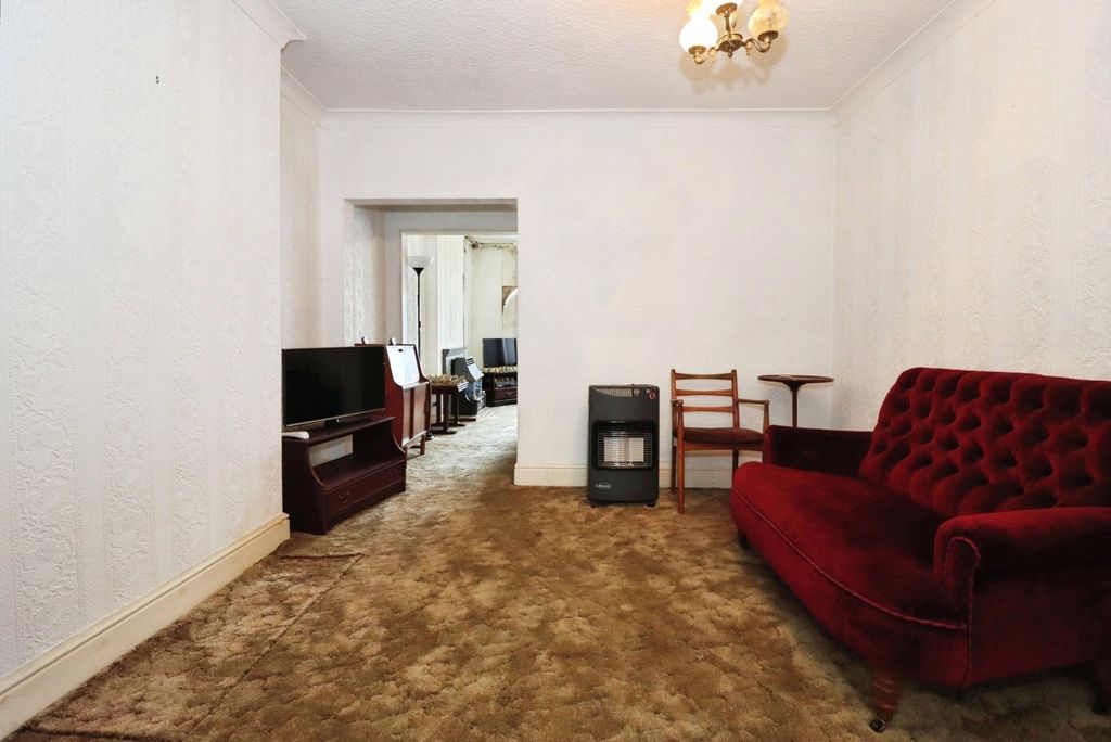 Property photo 3 of 16 Pbox-Img.Jpg