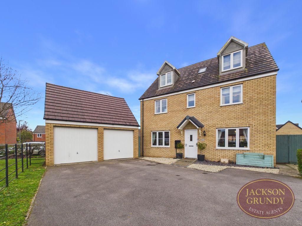 Property photo 1 of 23 36 York Way