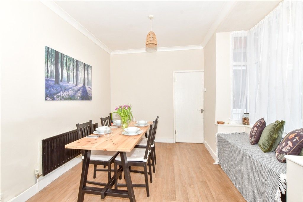 Property photo 3 of 12 Kitchen/Diner