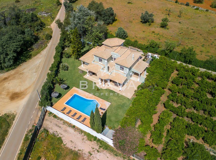 Property photo 3 of 47