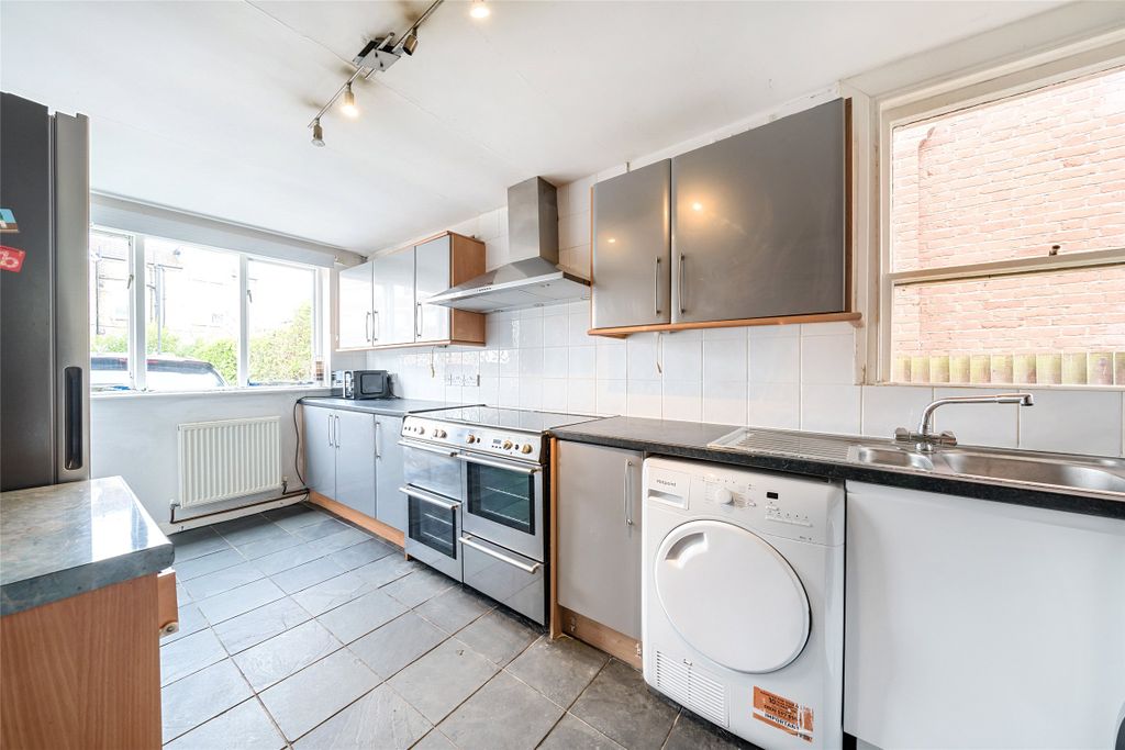 Property photo 3 of 10 Picture No. 04