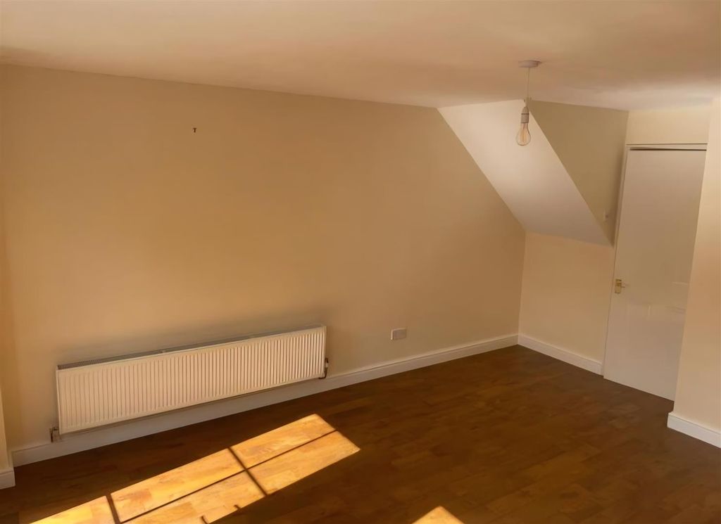 Property photo 2 of 10 Img-20251006-Wa0003.Jpg