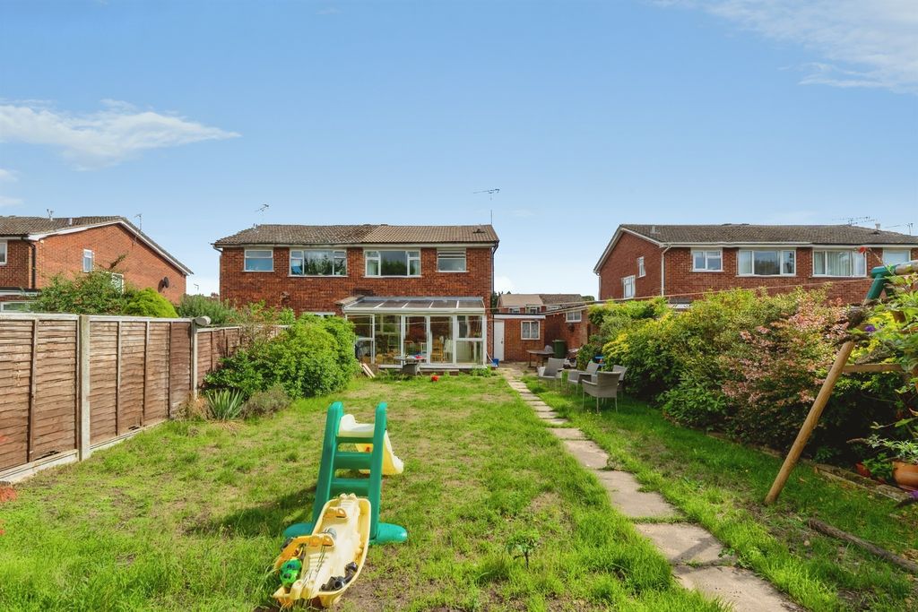 Property photo 2 of 19