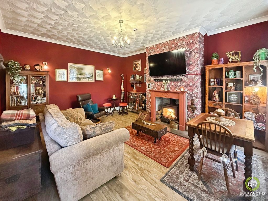 Property photo 2 of 26